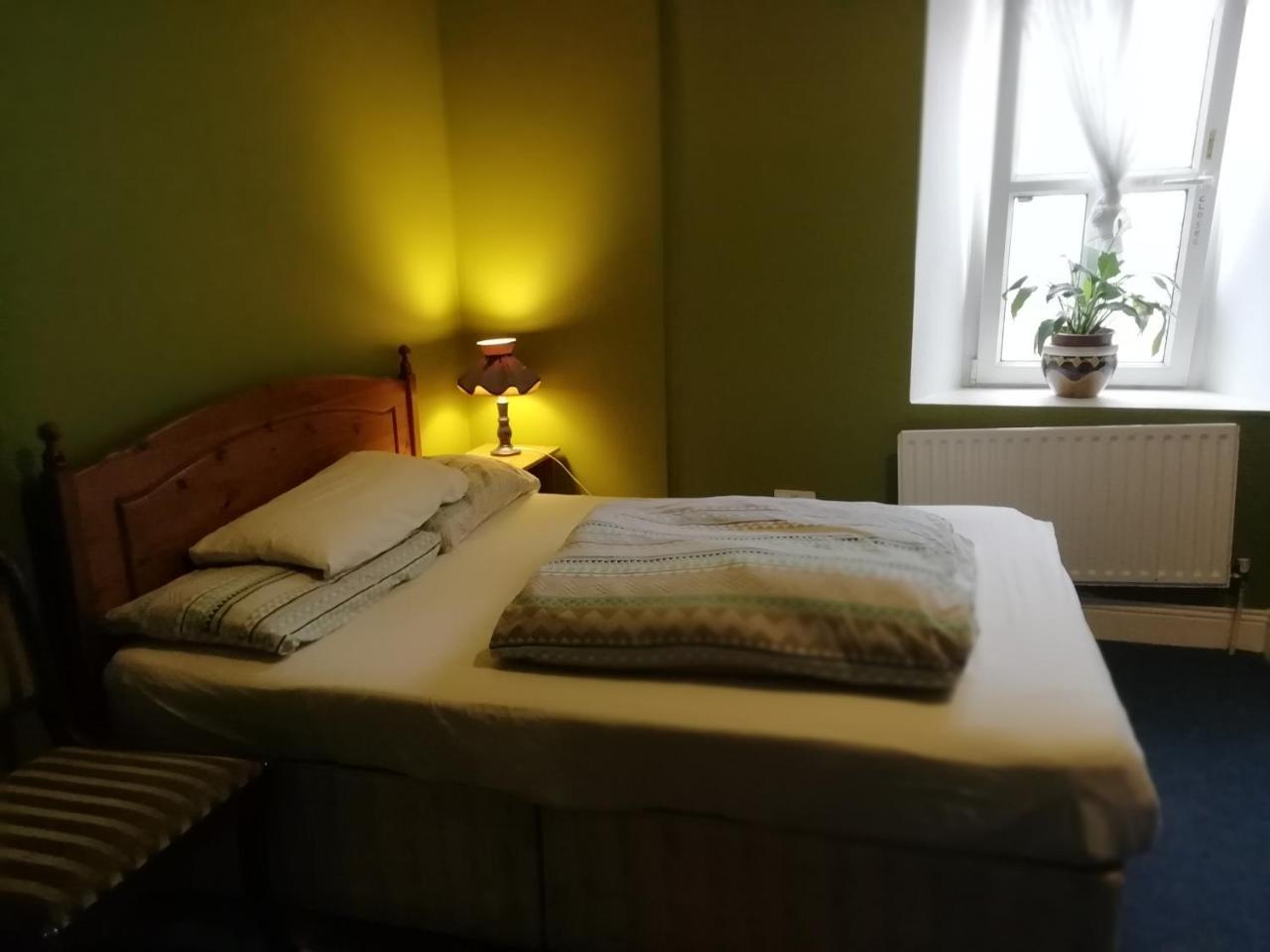 Macgabhainns Backpackers Hostel Kilkenny Ngoại thất bức ảnh